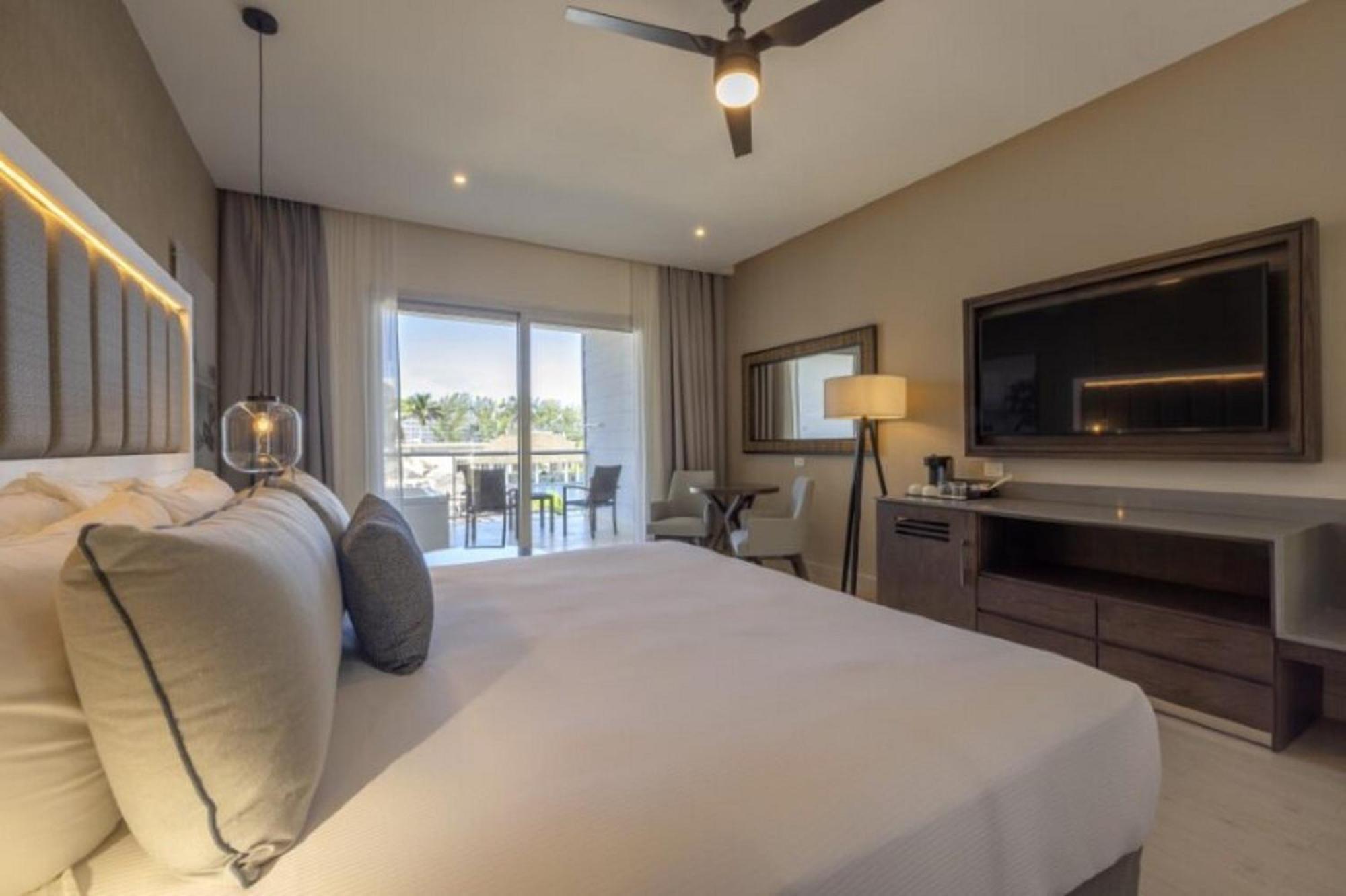 Hideaway At Royalton Blue Waters, An Autograph Collection All-Inclusive Resort - Adults Only Falmouth Esterno foto